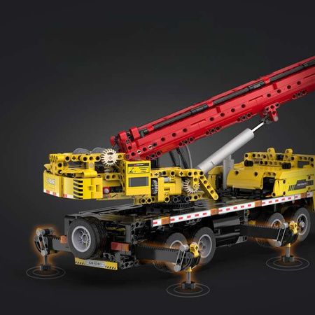 Klocki Konstrukcyjne CaDA Wielka Ciężarówka z Ruchomym Dźwigiem Żuraw Crane Truck 1831 elementów