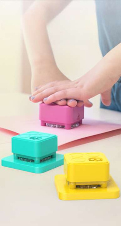 Zabawkowy regulowany dziurkacz Hole Puncher różowy artykuły biurowe CaDA 108 elementów
