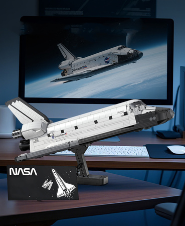 Klocki konstrukcyjne CaDA Master NASA model prom kosmiczny Discovery Space Shuttle 1827 elementów 